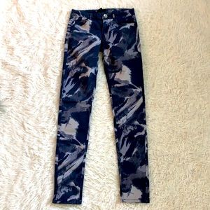 H&M women’s blue jeans denim size 6